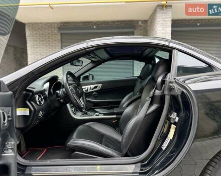 Черный Мерседес СЛК-Класс, объемом двигателя 1.8 л и пробегом 240 тыс. км за 12999 $, фото 24 на Automoto.ua