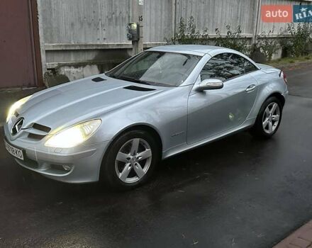 Мерседес СЛК-Клас 2005 у Києві на Automoto.ua Сірий Мерседес СЛК-Клас, об'ємом двигуна 1.8 л та пробігом 98 тис. км за 12700 $, фото 8 на Automoto.ua