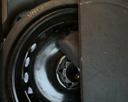 Мерседес СЛК-Клас 2005 у Києві на Automoto.ua Сірий Мерседес СЛК-Клас, об'ємом двигуна 1.8 л та пробігом 98 тис. км за 12700 $, фото 14 на Automoto.ua