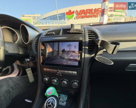 Сірий Мерседес СЛК-Клас, об'ємом двигуна 1.8 л та пробігом 120 тис. км за 10500 $, фото 18 на Automoto.ua
