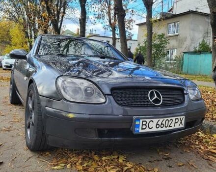 Сірий Мерседес СЛК-Клас, об'ємом двигуна 2 л та пробігом 260 тис. км за 6000 $, фото 1 на Automoto.ua