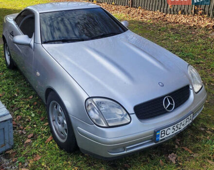 Сірий Мерседес СЛК-Клас, об'ємом двигуна 2 л та пробігом 190 тис. км за 5700 $, фото 1 на Automoto.ua