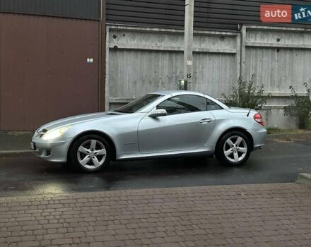 Сірий Мерседес СЛК-Клас, об'ємом двигуна 1.8 л та пробігом 98 тис. км за 12700 $, фото 1 на Automoto.ua