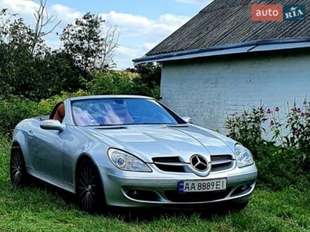 Сірий Мерседес СЛК-Клас, об'ємом двигуна 2 л та пробігом 140 тис. км за 8999 $, фото 1 на Automoto.ua