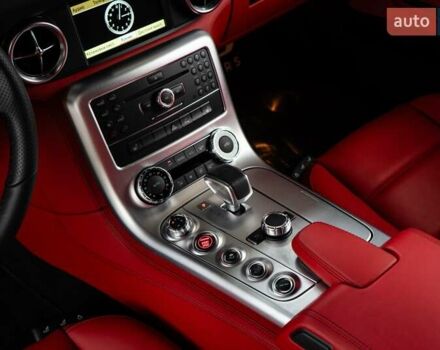 Черный Мерседес SLS AMG, объемом двигателя 6.21 л и пробегом 2 тыс. км за 350000 $, фото 20 на Automoto.ua