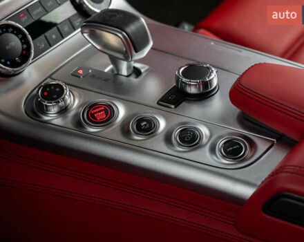 Черный Мерседес SLS AMG, объемом двигателя 6.21 л и пробегом 2 тыс. км за 350000 $, фото 21 на Automoto.ua