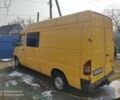 Желтый Мерседес Sprinter 208 груз.-пасс., объемом двигателя 2.2 л и пробегом 580 тыс. км за 6500 $, фото 1 на Automoto.ua