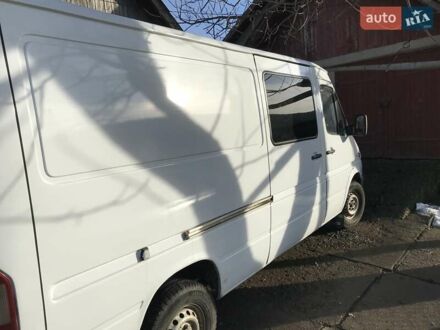 Мерседес Спрінтер 213 пас. 2004 у Монастыриске на Automoto.ua Білий Мерседес Спрінтер 213 пас., об'ємом двигуна 0 л та пробігом 600 тис. км за 6800 $, фото 1 на Automoto.ua