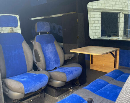 Синій Мерседес Sprinter 215 груз.-пасс., об'ємом двигуна 2.2 л та пробігом 287 тис. км за 11500 $, фото 5 на Automoto.ua