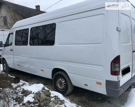 Белый Мерседес Sprinter 312 груз.-пасс., объемом двигателя 2.9 л и пробегом 380 тыс. км за 7200 $, фото 7 на Automoto.ua