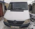 Белый Мерседес Sprinter 313 груз.-пасс., объемом двигателя 2.2 л и пробегом 500 тыс. км за 7500 $, фото 1 на Automoto.ua