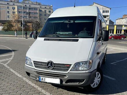 Білий Мерседес Sprinter 313 груз.-пасс., об'ємом двигуна 2.2 л та пробігом 790 тис. км за 8900 $, фото 1 на Automoto.ua