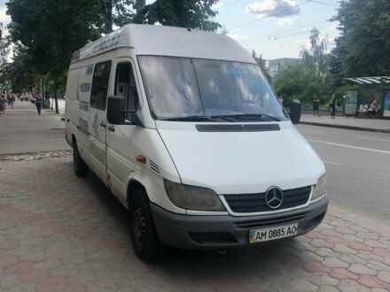 Белый Мерседес Спринтер 313 пасс., объемом двигателя 2.2 л и пробегом 505 тыс. км за 7000 $, фото 1 на Automoto.ua