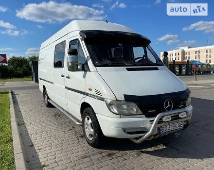 Белый Мерседес Sprinter 316 груз.-пасс., объемом двигателя 2.7 л и пробегом 550 тыс. км за 8200 $, фото 4 на Automoto.ua