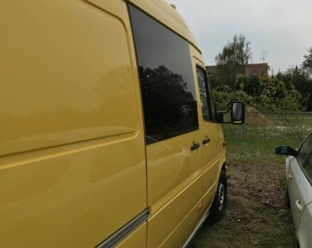 Жовтий Мерседес Спрінтер 316 пас., об'ємом двигуна 2.7 л та пробігом 700 тис. км за 10000 $, фото 5 на Automoto.ua