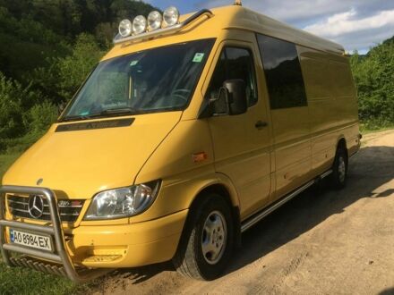 Жовтий Мерседес Спрінтер 316 пас., об'ємом двигуна 2.7 л та пробігом 700 тис. км за 10000 $, фото 1 на Automoto.ua