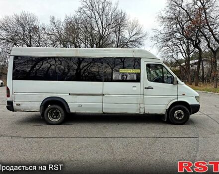 Белый Мерседес Sprinter, объемом двигателя 2.9 л и пробегом 300 тыс. км за 7000 $, фото 2 на Automoto.ua