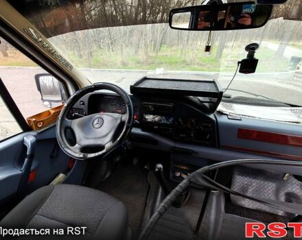 Белый Мерседес Sprinter, объемом двигателя 2.9 л и пробегом 300 тыс. км за 7000 $, фото 12 на Automoto.ua