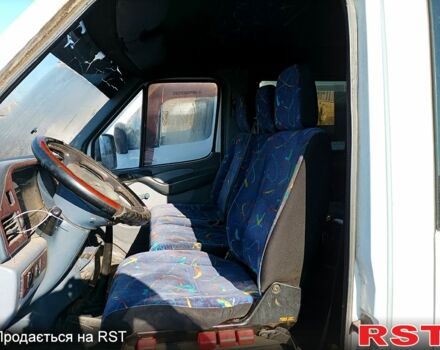 Белый Мерседес Sprinter, объемом двигателя 2.9 л и пробегом 1 тыс. км за 5900 $, фото 5 на Automoto.ua