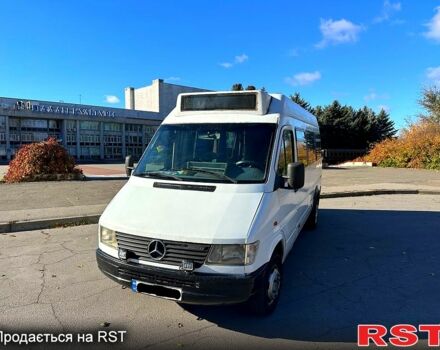Белый Мерседес Sprinter, объемом двигателя 29 л и пробегом 200 тыс. км за 6300 $, фото 5 на Automoto.ua