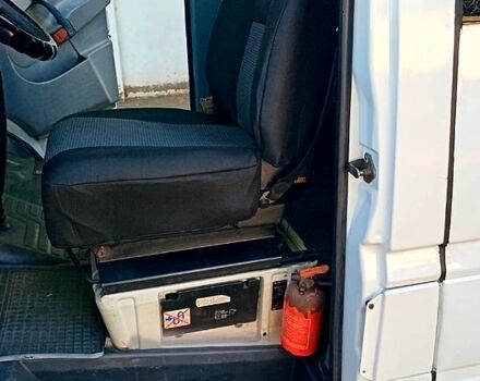 Белый Мерседес Sprinter, объемом двигателя 2.9 л и пробегом 800 тыс. км за 10000 $, фото 4 на Automoto.ua