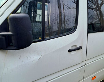 Белый Мерседес Sprinter, объемом двигателя 2.2 л и пробегом 450 тыс. км за 3500 $, фото 5 на Automoto.ua