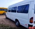 Белый Мерседес Sprinter, объемом двигателя 2.3 л и пробегом 500 тыс. км за 6700 $, фото 3 на Automoto.ua