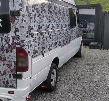 Белый Мерседес Sprinter, объемом двигателя 2.69 л и пробегом 480 тыс. км за 14600 $, фото 22 на Automoto.ua