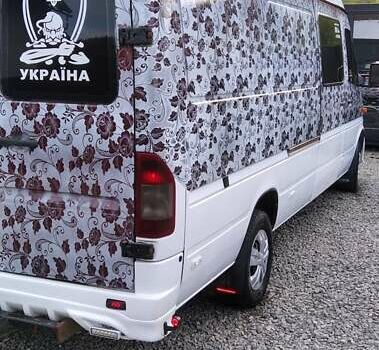 Белый Мерседес Sprinter, объемом двигателя 2.69 л и пробегом 480 тыс. км за 14600 $, фото 23 на Automoto.ua