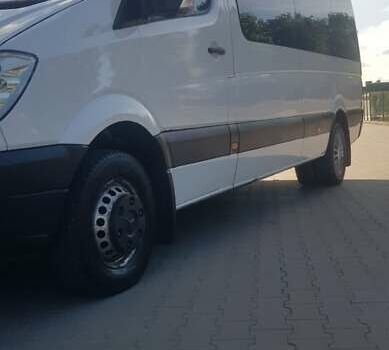 Белый Мерседес Sprinter, объемом двигателя 0 л и пробегом 70 тыс. км за 29700 $, фото 4 на Automoto.ua
