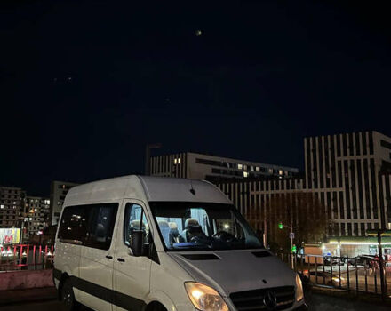 Белый Мерседес Sprinter, объемом двигателя 0 л и пробегом 700 тыс. км за 18000 $, фото 2 на Automoto.ua