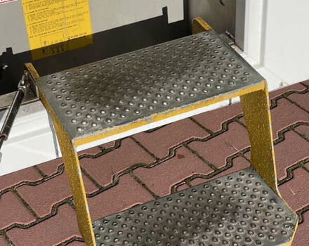 Белый Мерседес Sprinter, объемом двигателя 3 л и пробегом 251 тыс. км за 27815 $, фото 33 на Automoto.ua