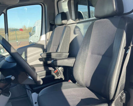 Белый Мерседес Sprinter, объемом двигателя 3 л и пробегом 251 тыс. км за 27815 $, фото 51 на Automoto.ua