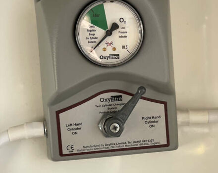 Белый Мерседес Sprinter, объемом двигателя 3 л и пробегом 251 тыс. км за 27815 $, фото 24 на Automoto.ua