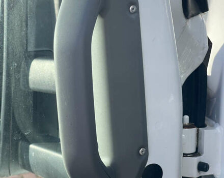 Белый Мерседес Sprinter, объемом двигателя 3 л и пробегом 251 тыс. км за 27815 $, фото 46 на Automoto.ua