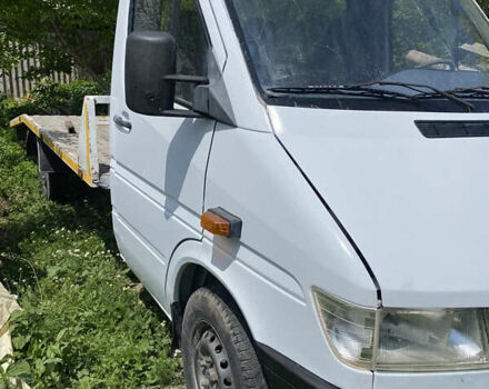 Белый Мерседес Sprinter, объемом двигателя 2.3 л и пробегом 650 тыс. км за 7900 $, фото 16 на Automoto.ua