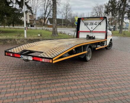 Белый Мерседес Sprinter, объемом двигателя 2.15 л и пробегом 416 тыс. км за 15000 $, фото 4 на Automoto.ua