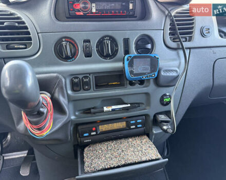Білий Мерседес Sprinter, об'ємом двигуна 2.69 л та пробігом 496 тис. км за 18500 $, фото 30 на Automoto.ua