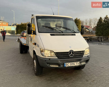 Белый Мерседес Sprinter, объемом двигателя 2.69 л и пробегом 295 тыс. км за 14999 $, фото 6 на Automoto.ua