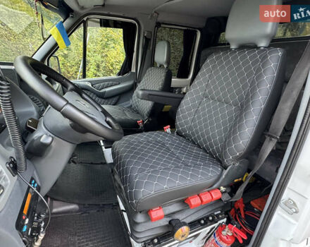 Білий Мерседес Sprinter, об'ємом двигуна 2.69 л та пробігом 350 тис. км за 19999 $, фото 23 на Automoto.ua