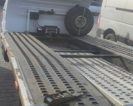 Белый Мерседес Sprinter, объемом двигателя 2.2 л и пробегом 404 тыс. км за 9500 $, фото 3 на Automoto.ua