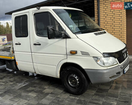 Белый Мерседес Sprinter, объемом двигателя 2.15 л и пробегом 789 тыс. км за 10500 $, фото 3 на Automoto.ua
