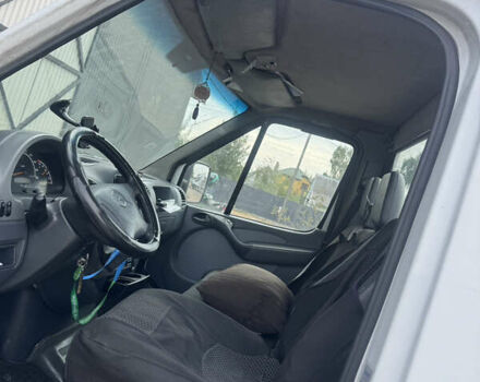 Белый Мерседес Sprinter, объемом двигателя 2.69 л и пробегом 900 тыс. км за 8700 $, фото 12 на Automoto.ua