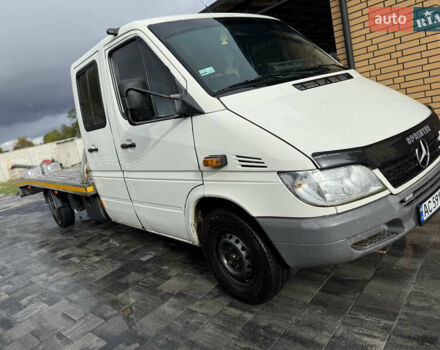 Белый Мерседес Sprinter, объемом двигателя 2.15 л и пробегом 789 тыс. км за 10500 $, фото 2 на Automoto.ua