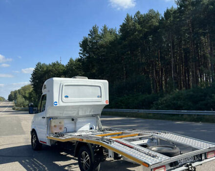 Белый Мерседес Sprinter, объемом двигателя 2.15 л и пробегом 464 тыс. км за 12500 $, фото 3 на Automoto.ua