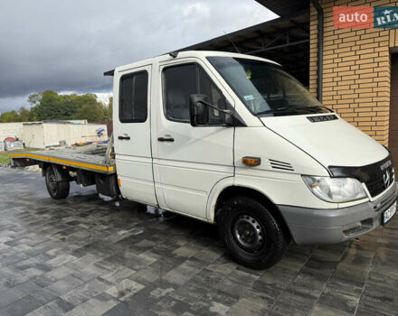 Белый Мерседес Sprinter, объемом двигателя 2.15 л и пробегом 789 тыс. км за 10500 $, фото 4 на Automoto.ua