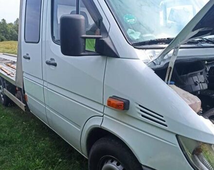 Белый Мерседес Sprinter, объемом двигателя 2.15 л и пробегом 400 тыс. км за 11200 $, фото 3 на Automoto.ua