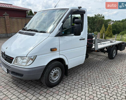 Белый Мерседес Sprinter, объемом двигателя 2.69 л и пробегом 500 тыс. км за 15500 $, фото 5 на Automoto.ua