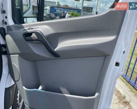 Белый Мерседес Sprinter, объемом двигателя 2.15 л и пробегом 625 тыс. км за 15000 $, фото 25 на Automoto.ua