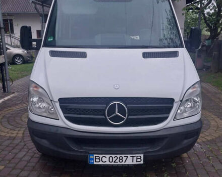 Белый Мерседес Sprinter, объемом двигателя 2.14 л и пробегом 205 тыс. км за 15000 $, фото 3 на Automoto.ua